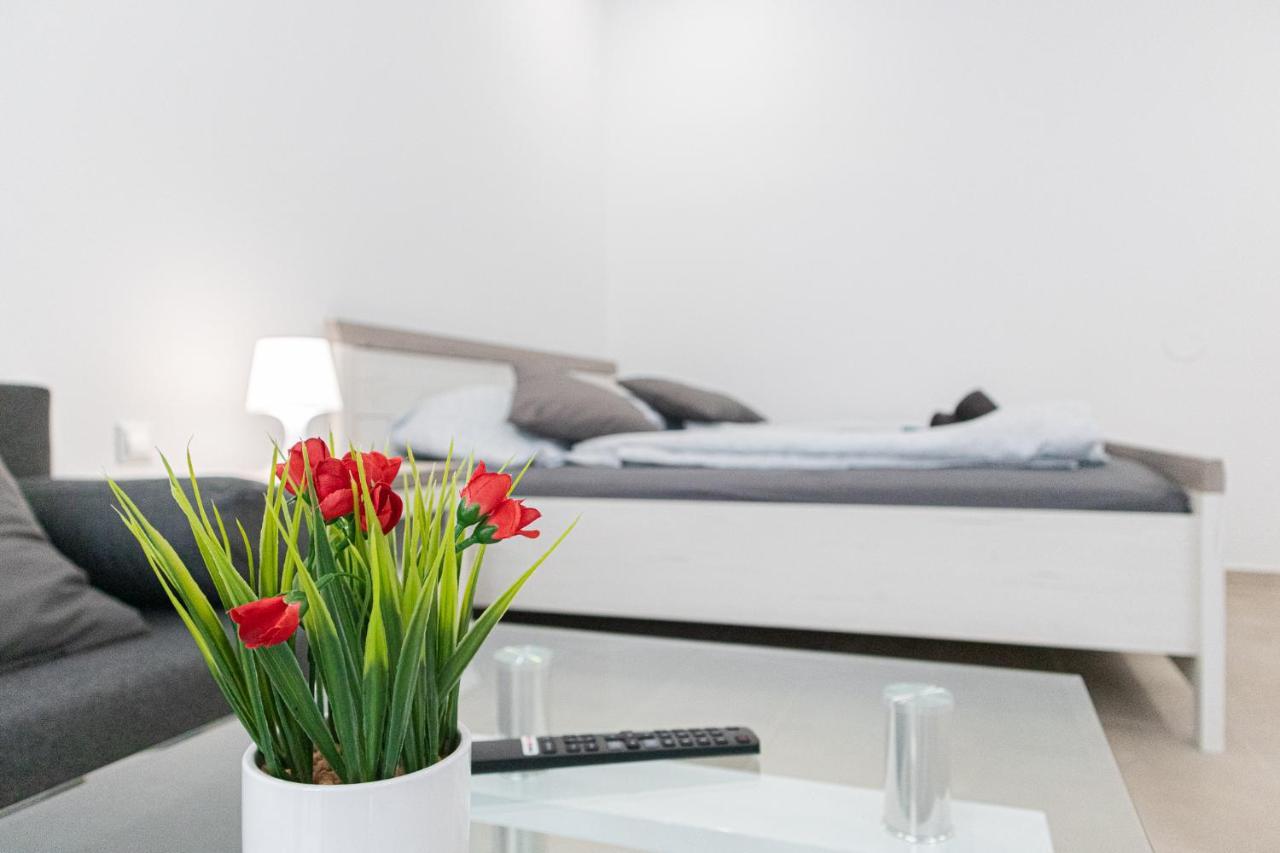 9 Min From City Center - Beautiful Studio Near U1 Reumannplatz Wien Exterior foto